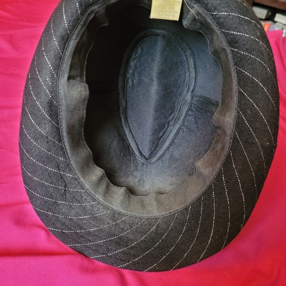 Pinstripe Fedora - Picture 3 of 3